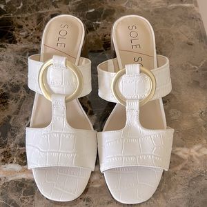 Size 7 white Sole Society she’s brand new never worn perfect condition